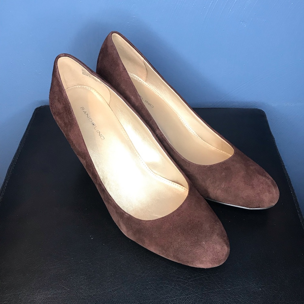 Badolino - Women’s Brown Suede Wedge. Size 9
